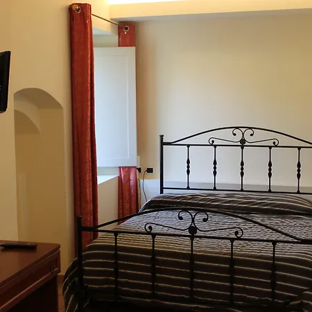 Fosca Umbra منزل ريفي *