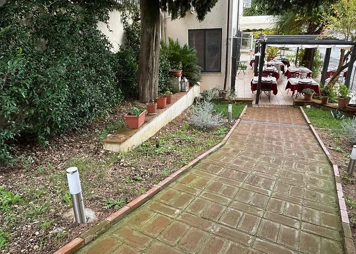 Fosca Umbra نارني