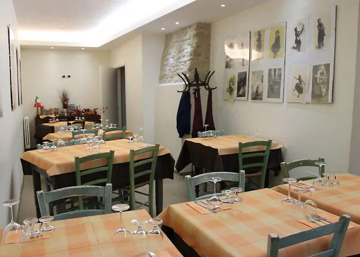 Fosca Umbra نارني